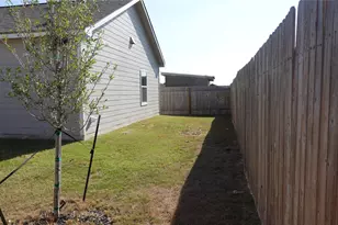 203 Tufted Duck Path, Kyle, TX 78640 - Photo 16