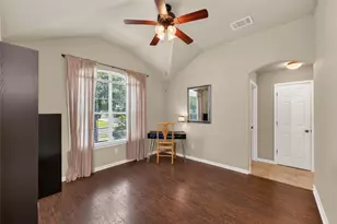 803 Broken Trace Ct, Round Rock, TX 78665 - Photo 4