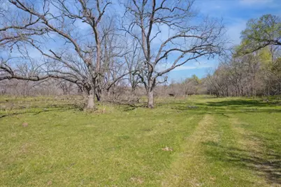 4975 E Highway 71 Highway E, Del Valle, TX 78617 - Photo 8
