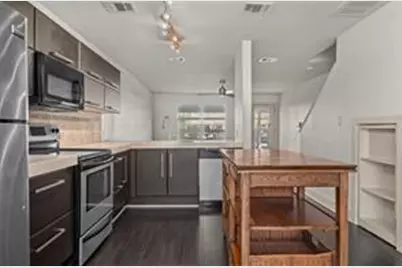 1101 Grove Boulevard #206, Austin, TX 78741 - Photo 22