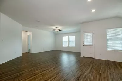 200 Coventry Drive, Hutto, TX 78634 - Photo 4