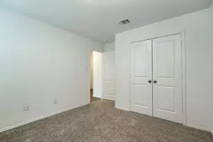 200 Coventry Dr, Hutto, TX 78634 - Photo 10