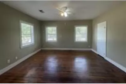 415 S Rio Grande Street, Lockhart, TX 78644 - Photo 2