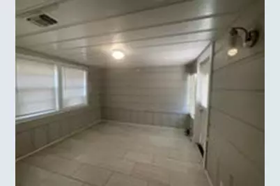 415 S Rio Grande Street, Lockhart, TX 78644 - Photo 6