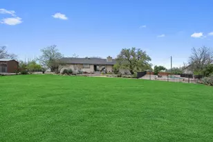 404 Skyline Rd, Georgetown, TX 78628 - Photo 32
