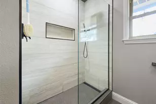 404 Skyline Rd, Georgetown, TX 78628 - Photo 20