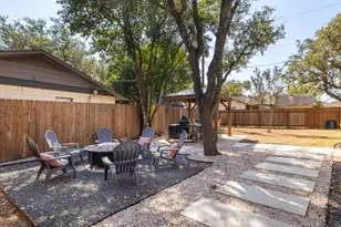 5001 Summerset Trail, Austin, TX 78749 - Photo 6