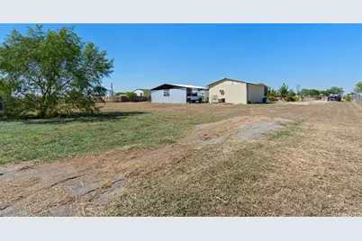 5904 Fm 621, Martindale, TX 78655 - Photo 26