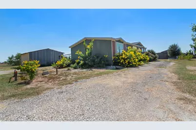 5904 Fm 621, Martindale, TX 78655 - Photo 2