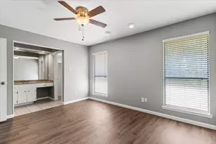 12103 Wycliff Ln, Austin, TX 78727 - Photo 20