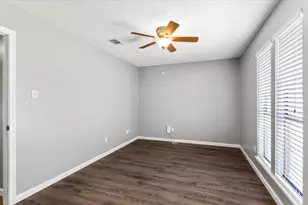 12103 Wycliff Ln, Austin, TX 78727 - Photo 26