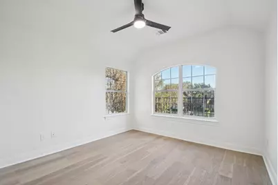 10 Lost Meadow Trail, The Hills, TX 78738 - Photo 32