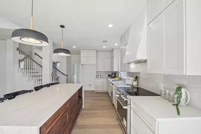 10 Lost Meadow Trail, The Hills, TX 78738 - Photo 10