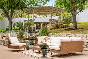 2708 Carnarvon Ln, Austin, TX 78704 - Photo 4