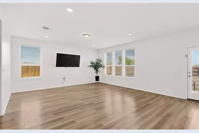 14513 Booted Eagle Pass, Elgin, TX 78621 - Photo 4