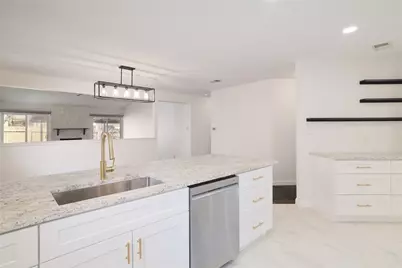 4500 Sarasota Drive, Austin, TX 78749 - Photo 6