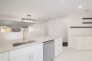 4500 Sarasota Dr, Austin, TX 78749 - Photo 6