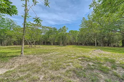 401 Oak Plaza, Austin, TX 78753 - Photo 2