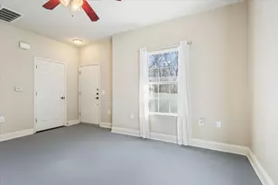 1210 E M. Franklin Ave, Austin, TX 78721 - Photo 8