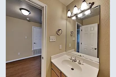 5603 Thunderbird Street #B, Lago Vista, TX 78645 - Photo 10
