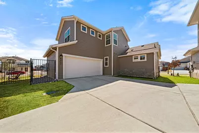 8417 Laughlin Lane, Austin, TX 78744 - Photo 28