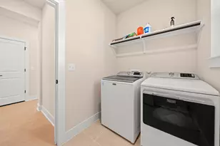 8417 Laughlin Ln, Austin, TX 78744 - Photo 12