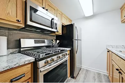 711 Eberhart Ln Lane #105, Austin, TX 78745 - Photo 4