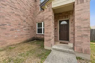 229 Capistrano Dr, San Marcos, TX 78666 - Photo 2