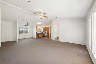 635 W Dittmar Rd, Austin, TX 78745 - Photo 6