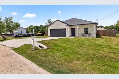 129 Kawainui Lane, Bastrop, TX 78602 - Photo 4
