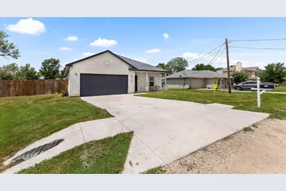 129 Kawainui Lane, Bastrop, TX 78602 - Photo 2