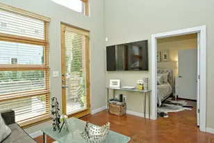 1601 E 5th St, Austin, TX 78702 - Photo 8