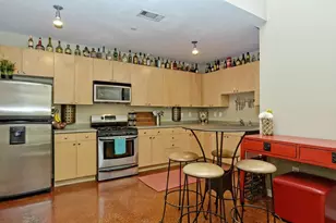 1601 E 5th St, Austin, TX 78702 - Photo 2