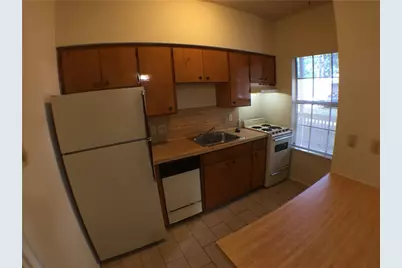 619 W 37th Street #104, Austin, TX 78705 - Photo 10