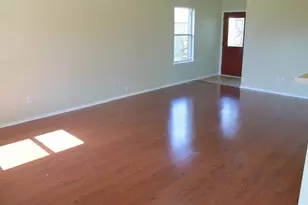 1009 Clayton Dr, Leander, TX 78641 - Photo 4