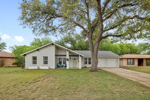 3100 Lynridge Dr, Austin, TX 78723 - Photo 2