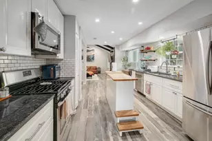 3100 Lynridge Dr, Austin, TX 78723 - Photo 16