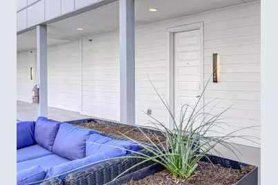 2220 Webberville Road #201, Austin, TX 78702 - Photo 2