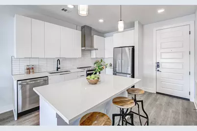 2220 Webberville Road #201, Austin, TX 78702 - Photo 6