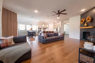 749 Jacksdaw Dr, Austin, TX 78737 - Photo 10