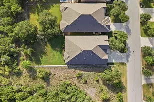 749 Jacksdaw Dr, Austin, TX 78737 - Photo 28
