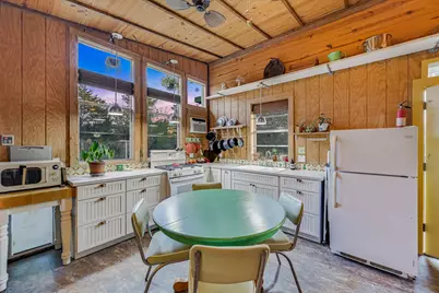 853 Saint Delight Road, Paige, TX 78659 - Photo 18