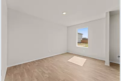 2203 Lionheart Drive, Luling, TX 78648 - Photo 14