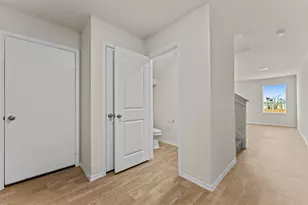 2203 Lionheart Dr, Luling, TX 78648 - Photo 2