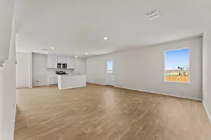 2203 Lionheart Dr, Luling, TX 78648 - Photo 4