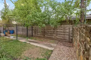1205 Elm St, Austin, TX 78703 - Photo 24