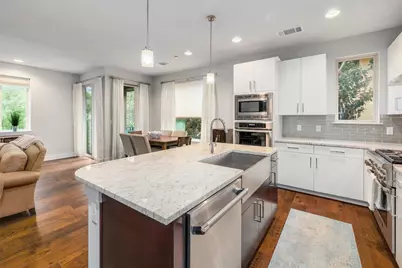 1205 Elm Street #8, Austin, TX 78703 - Photo 10