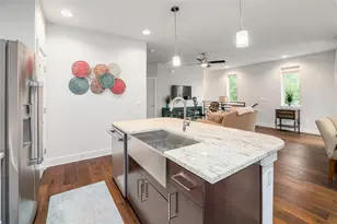 1205 Elm St, Austin, TX 78703 - Photo 10