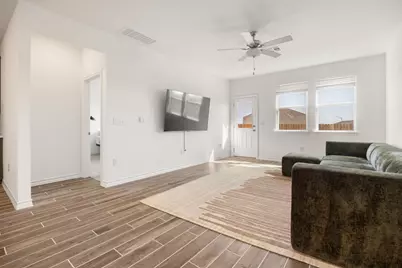 13707 Manhattan Drive, Pflugerville, TX 78660 - Photo 8