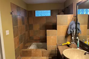 922 E 50th St, Austin, TX 78751 - Photo 26